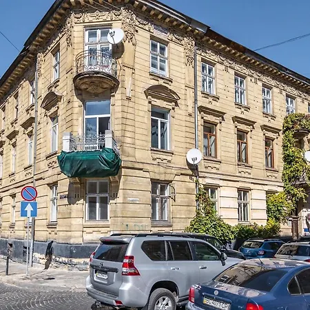 Apartment Inshiapartments On Popovycha Str *